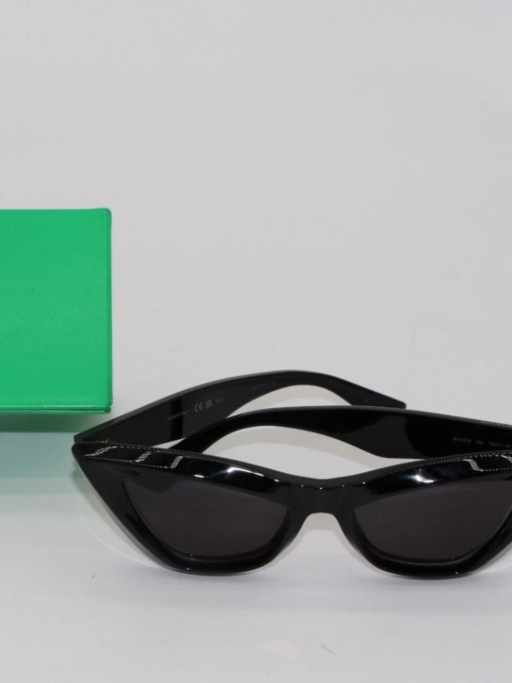 Bottega Veneta BV1101S (001) 53-17-140 Sunglasses - Black/Grey *READ*